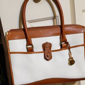 White Dooney & Bourke Purse and Wallet